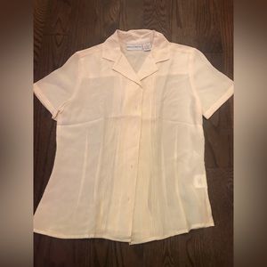 Jaclyn Smith 100% Silk Blouse Size 6